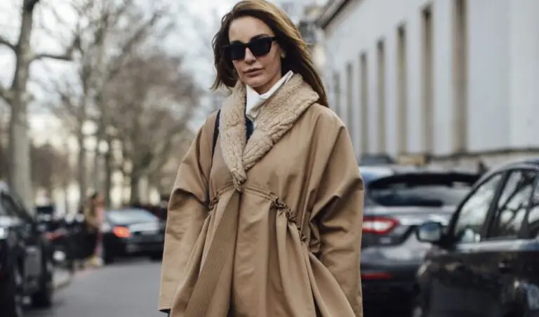Accesorii și piese vestimentare cool pentru un look modern