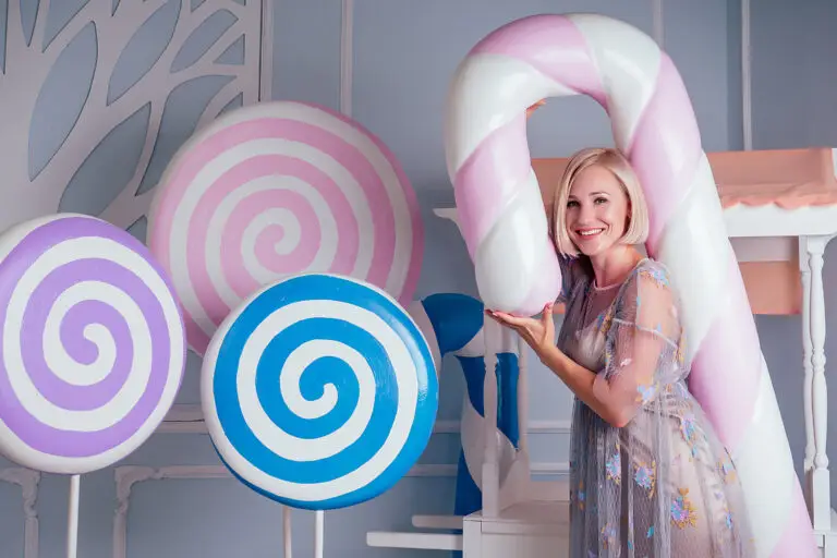 Bal de iarnă pentru familii cu tema CandyLand