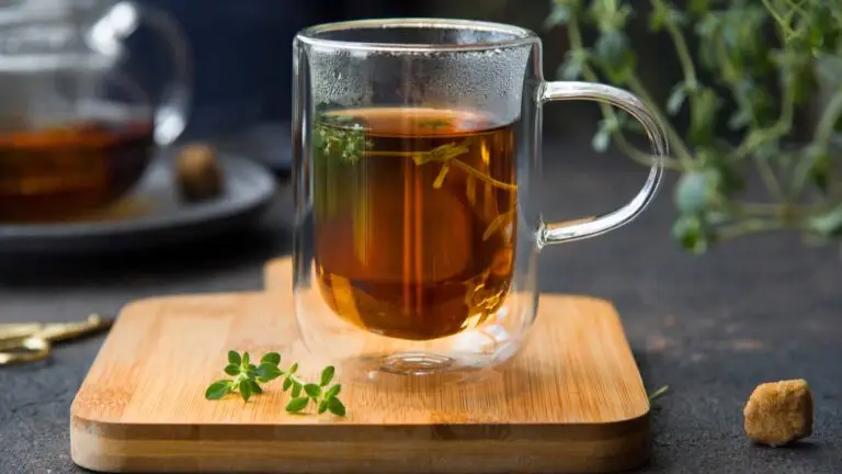 Alimente și ceaiuri naturale care îți protejează sistemul digestiv de paraziții intestinali