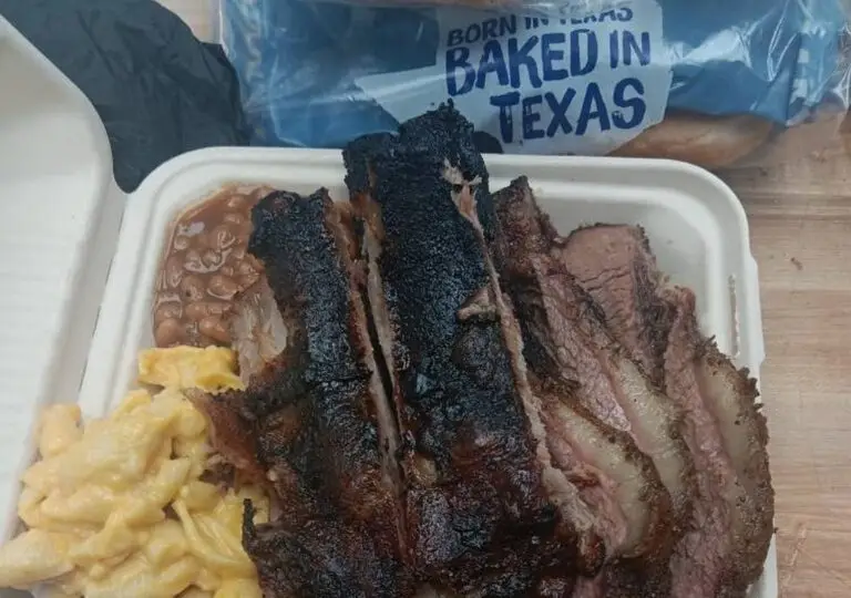 Chef nevăzător din Dallas cucerește cu BBQ preparat după miros
