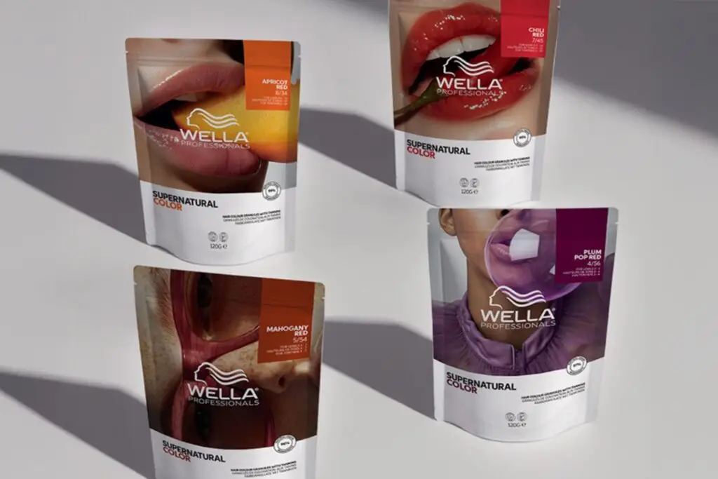 Colorarea profesională care îți repară părul în salon - wellness