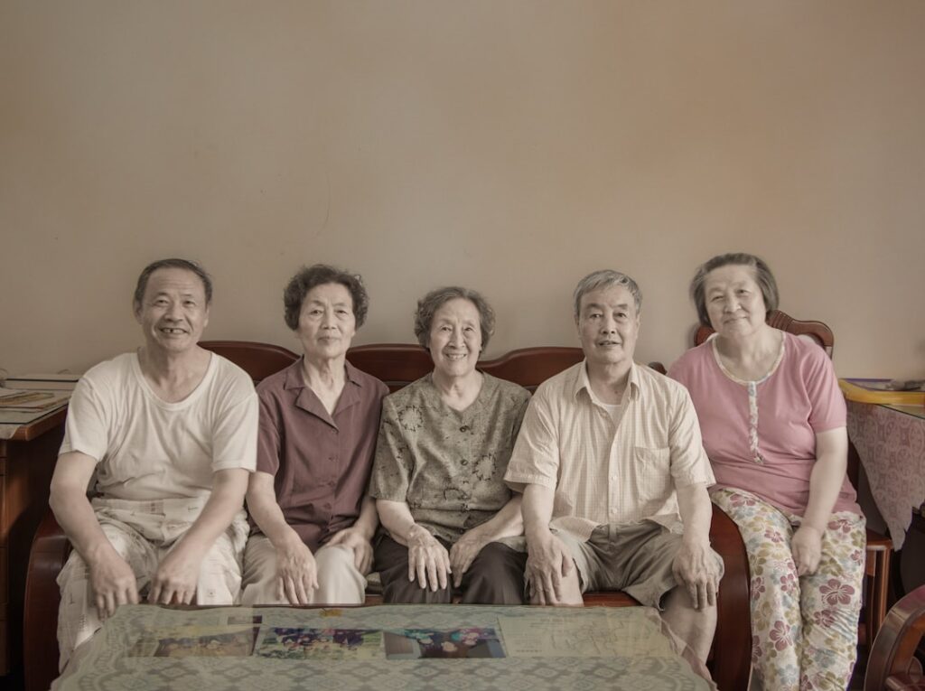Coparentingul: când străinii cresc copii împreună - Familie fericită (Photo: Unsplash)