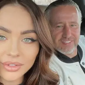 Corina Caciuc a sărbătorit 34 de ani alături de familie - Timp liber