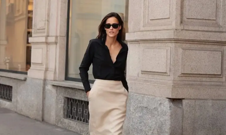 Fuste elegante la reducere: piese versatile pentru birou și ocazii speciale