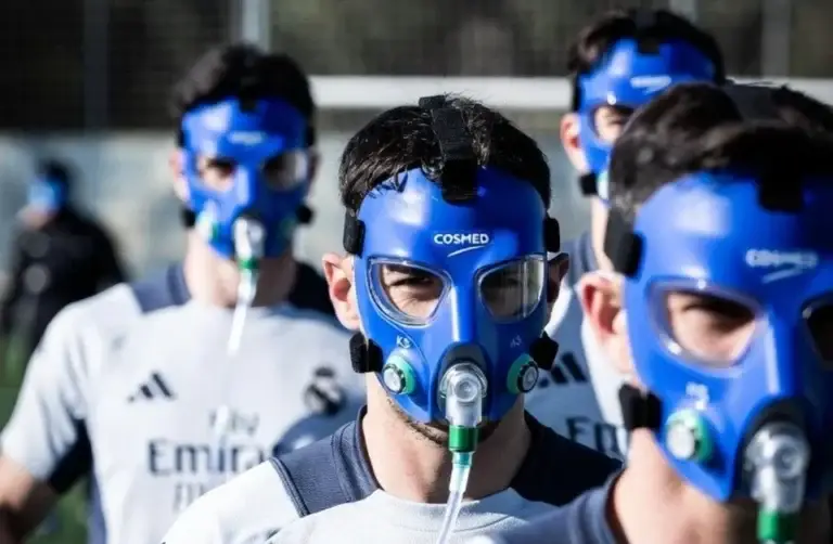 Mască de antrenament la Real Madrid: ce este și de ce o folosesc jucătorii