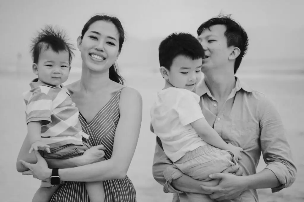 Primul an cu gemeni: povestea unui tată curajos - Familie fericită (Photo: Unsplash)