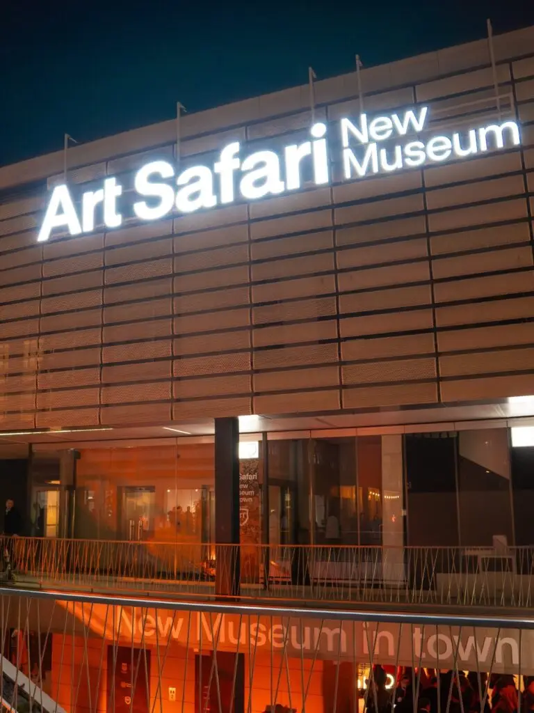 Brâncoveanu Vinars îmbină tradiția cu arta contemporană la Art Safari