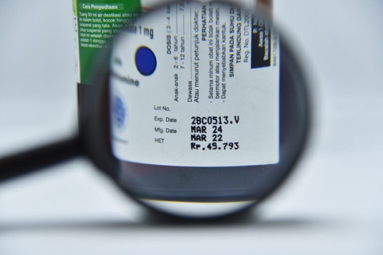Ce se întâmplă în corpul tău când iei medicamente expirate