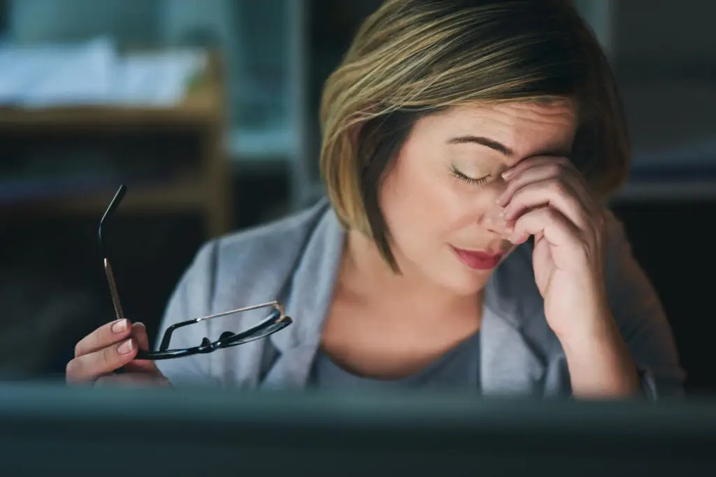 A cere ajutor nu e slăbiciune: cum depășim rușinea vulnerabilității - wellness