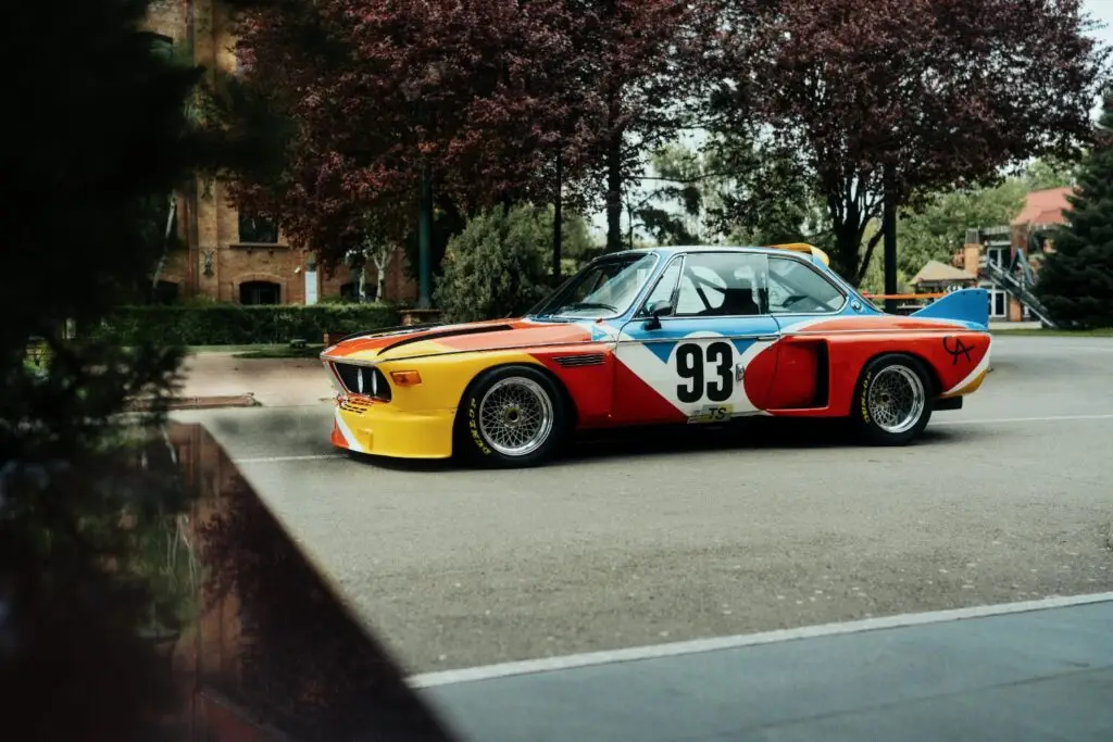 BMW Art Car vine la București: artă pe patru roți - Corp sănătos