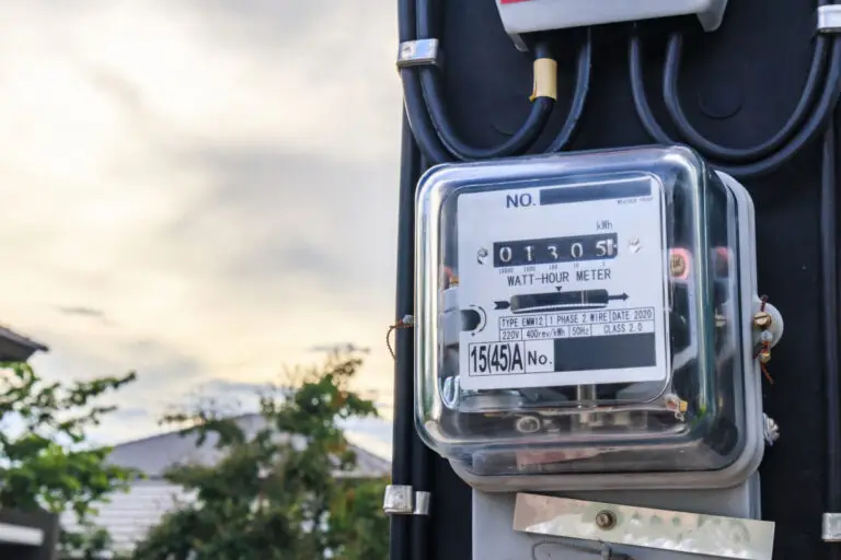 Cum să îți alegi furnizorul de energie: ghid practic
