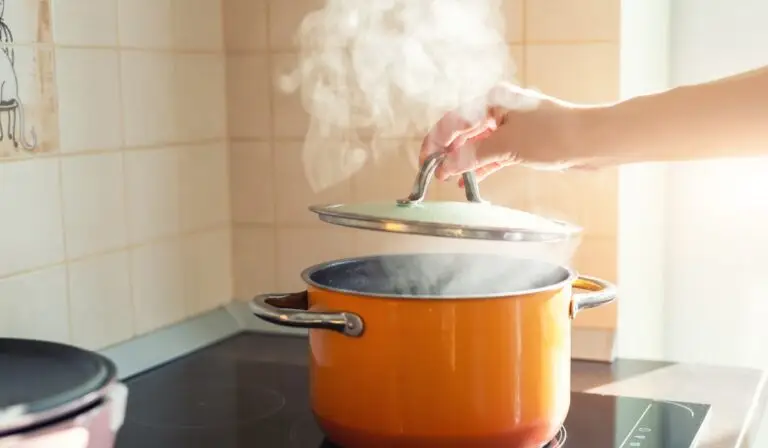 Cum scapi rapid de mirosul de mâncare din casă
