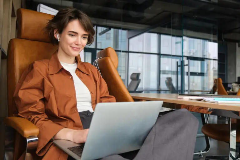 De ce merită să investești într-o certificare NLP?