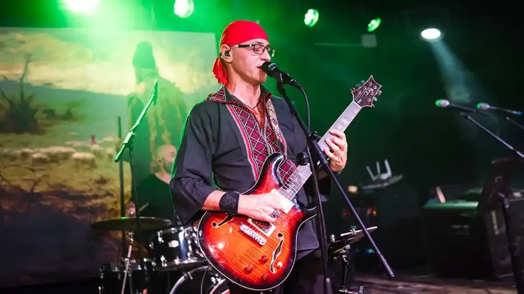 Ionutz aduce rock-ul țărănesc la The Pub Universității - Timp liber