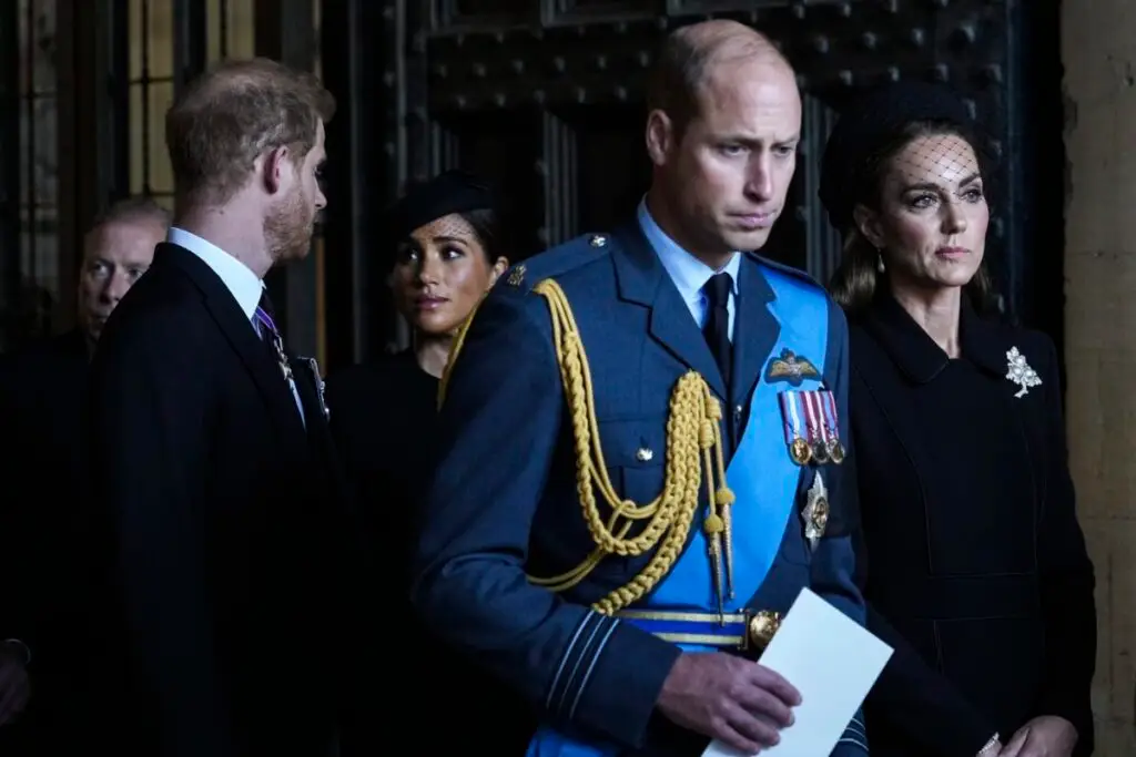 Meghan Markle și așteptările din familia regală - Corp sănătos