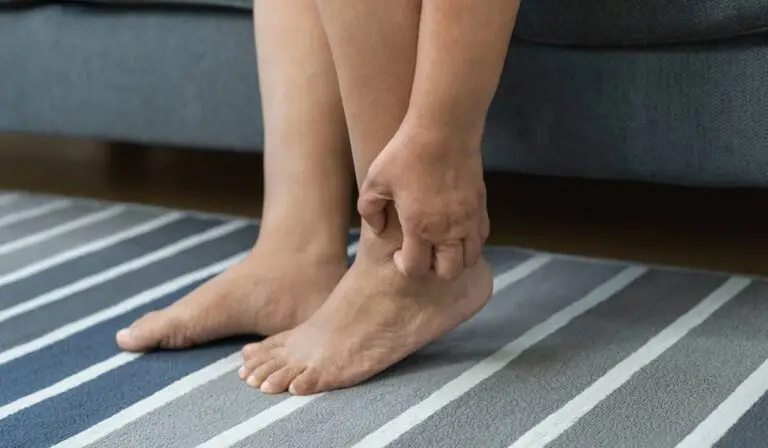 Semnalul de alarmă de pe picioare care te trimite la medic