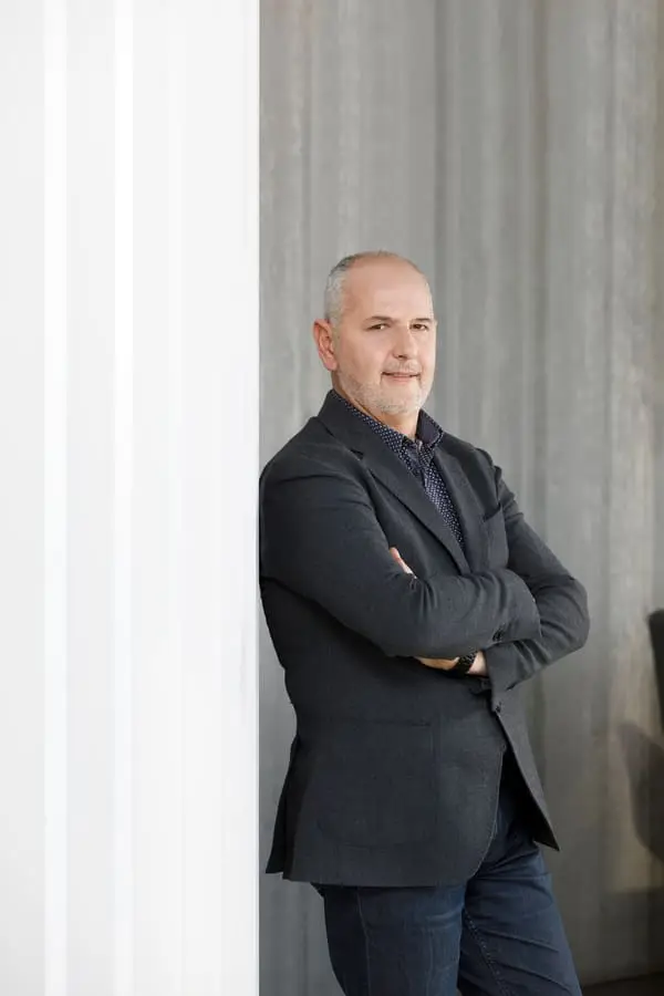 O companie românească din Brașov scrie istorie: cum Allview construiește viitorul din energie verde, mașini electrice și tehnologie pentru oameni