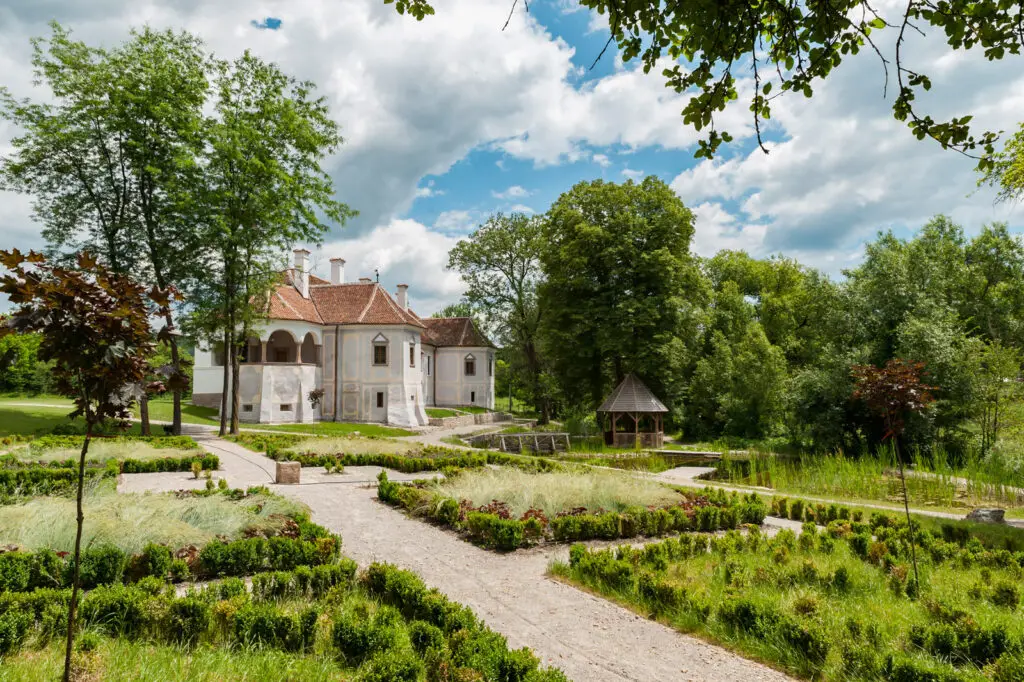 Concerte sub stele la Castelul Kálnoky din Micloșoara - Corp sănătos