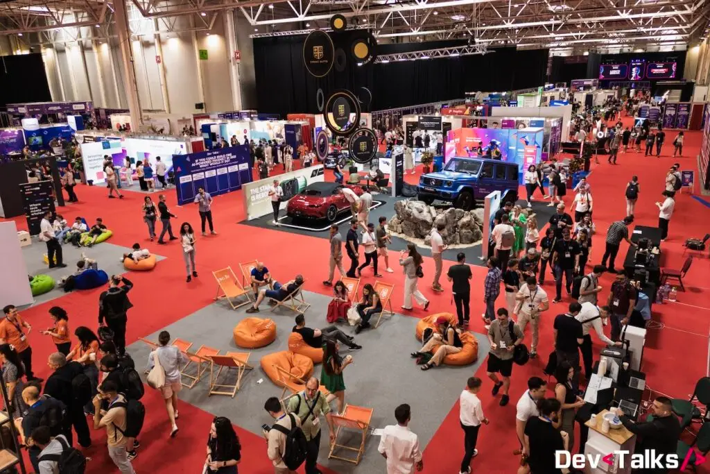 Cum te poate inspira DevTalks 2026 să-ți schimbi cariera - Corp sănătos