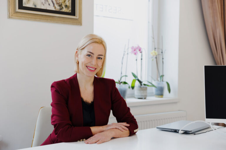 Dr. Flavia Onț, chirurg estetician: „Fiecare zi este o provocare, dar o fac cu drag”