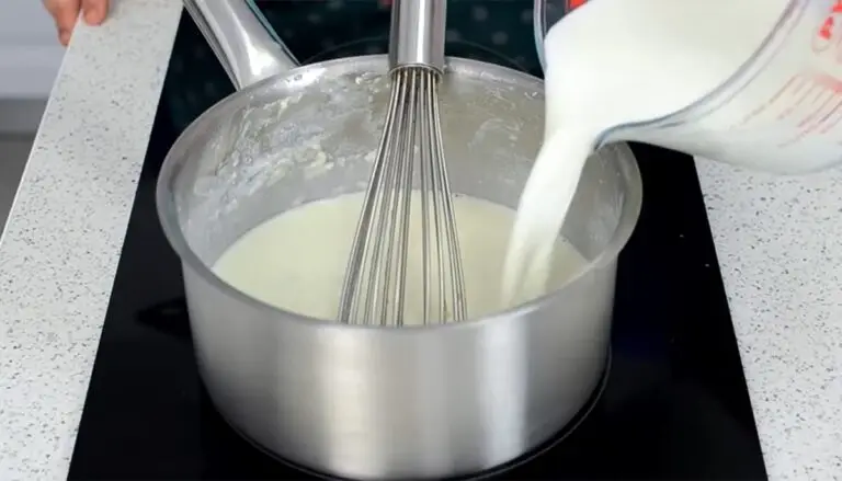 Ecuația sosului bechamel fără cocoloașe