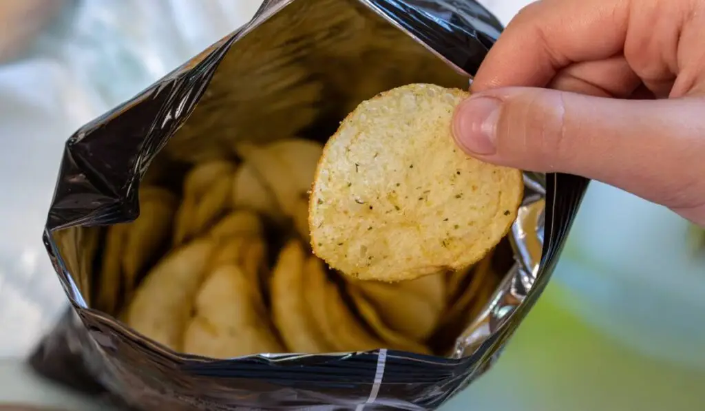 O singură pungă de chips-uri îți afectează creierul - Corp sănătos