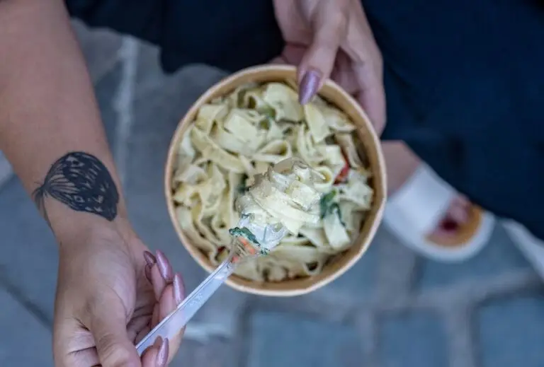Tagliatelle cu Sos de Sparanghel, Lămâie și Parmezan