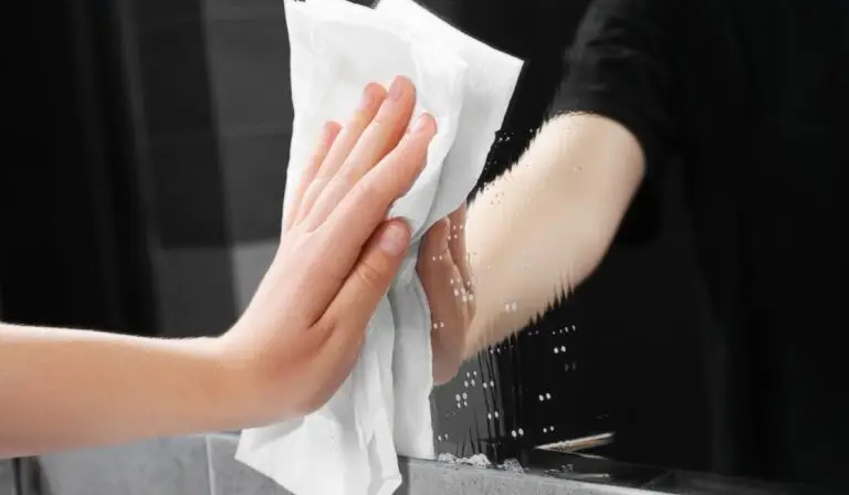 8 lucruri pe care nu ar trebui să le cureți cu prosop de hârtie