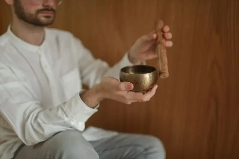 Boluri Tibetane și Cristale: O Meditație de Două Ore