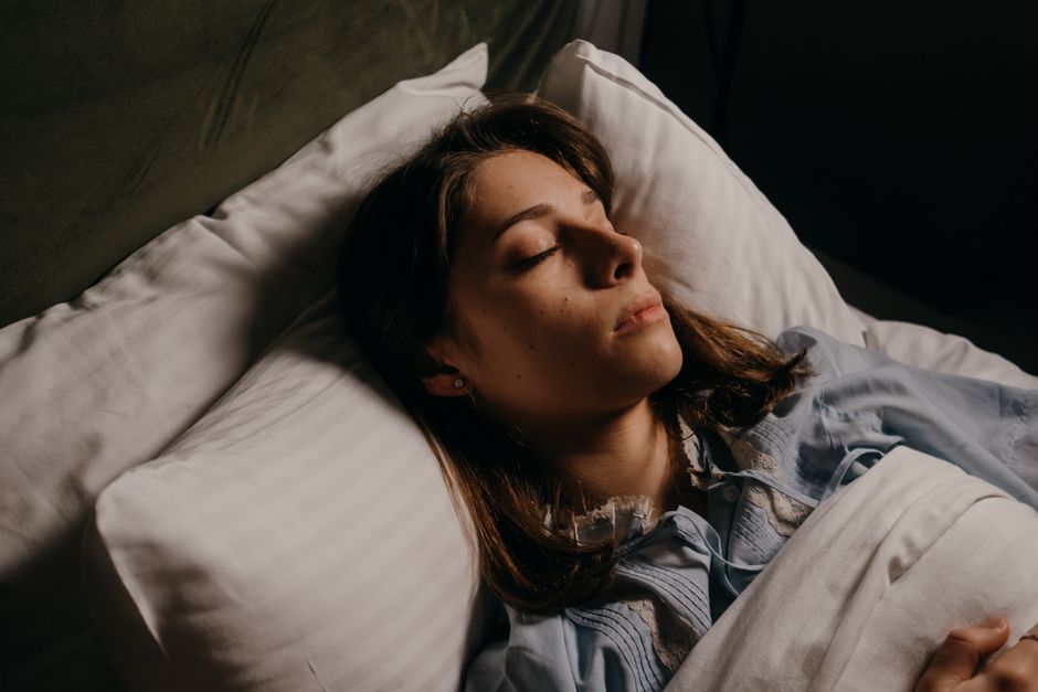 Melatonina: aliatul somnului sau risc ascuns? Ce trebuie să știi înainte să o iei — Photo: Polina ⠀ (Pexels)