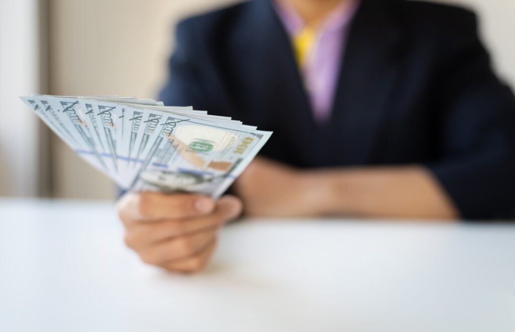 Ajutor financiar după concediere: ce sprijin poți primi - Corp sănătos