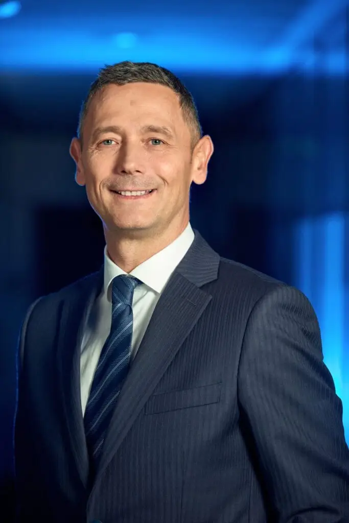 BCR, cea mai bună bancă din România — o recunoaștere construită împreună cu oamenii