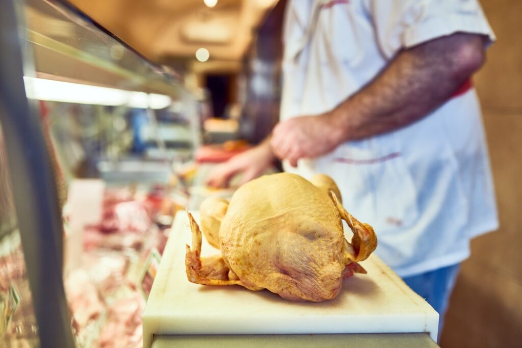 Alertă alimentară: carne de pui și hering retrase din magazine - Corp sănătos