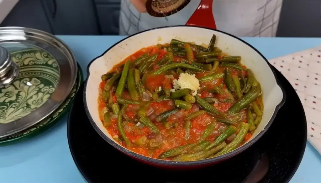 Condimentul care strică mâncarea de fasole verde cu carne - Corp sănătos