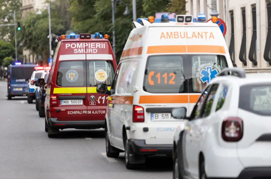 O adolescentă de 18 ani, în stare gravă cu ECMO la Floreasca - Corp sănătos