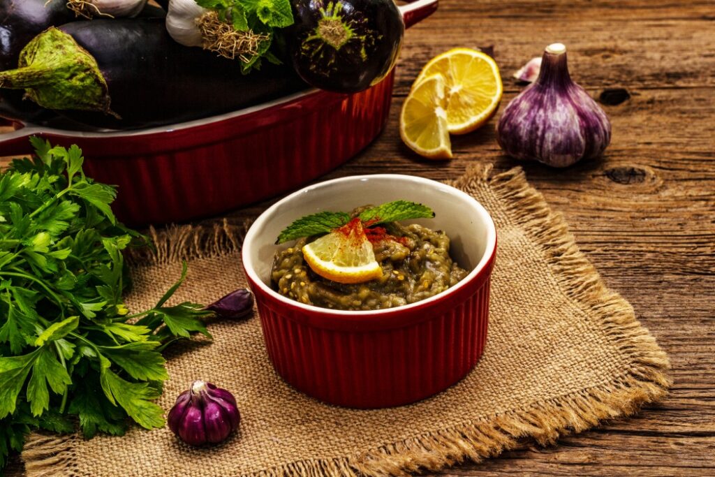 Salată de vinete fără ulei: rețeta ușoară de vară - Corp sănătos