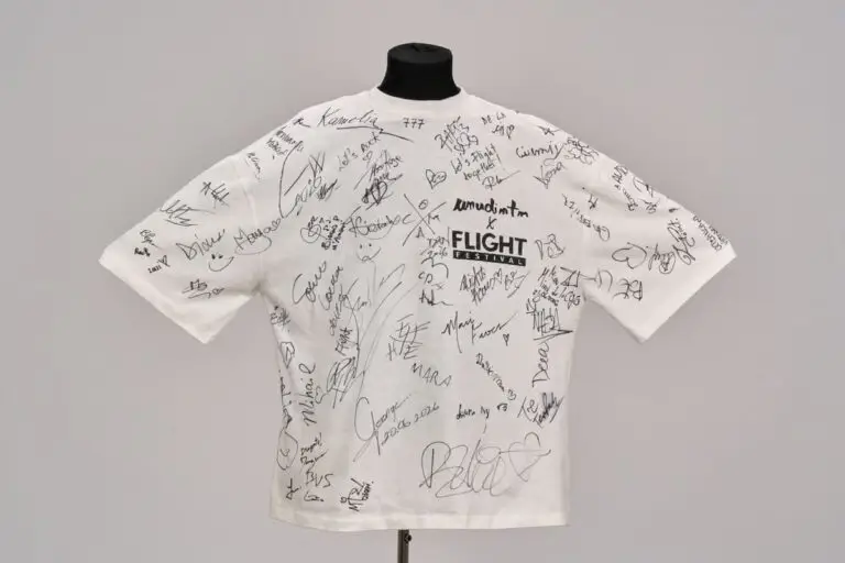 EROUL ZILEI – 29 iulie 2026: Un tricou semnat de ZAZ, Delia și Tinie Tempah aduce speranță copiilor bolnavi de cancer din Timișoara