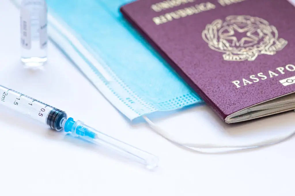 Vaccinuri esențiale înainte de vacanța într-o țară exotică - Corp sănătos