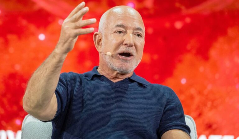 Ce lecție de independență ne dă povestea lui Jeff Bezos