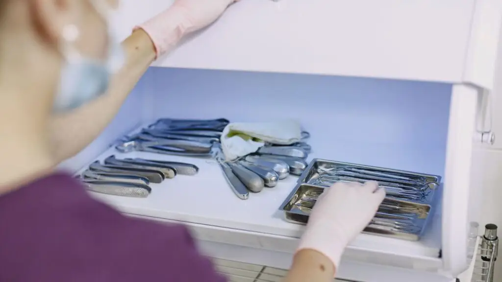 De ce ruginesc instrumentele de manichiură în pupinel - wellness