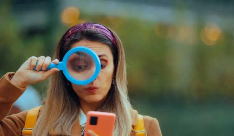 FOMO: cum ne afectează teama de a rata ceva