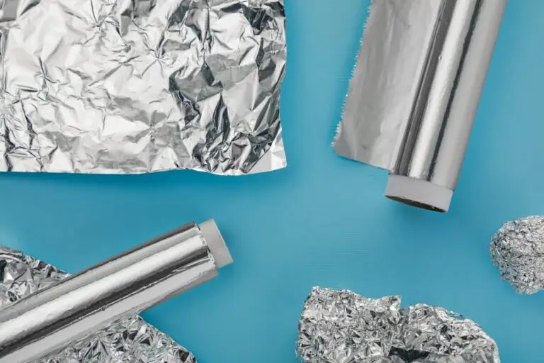 Greșeala din bucătărie: folia de aluminiu poate schimba gustul mâncării