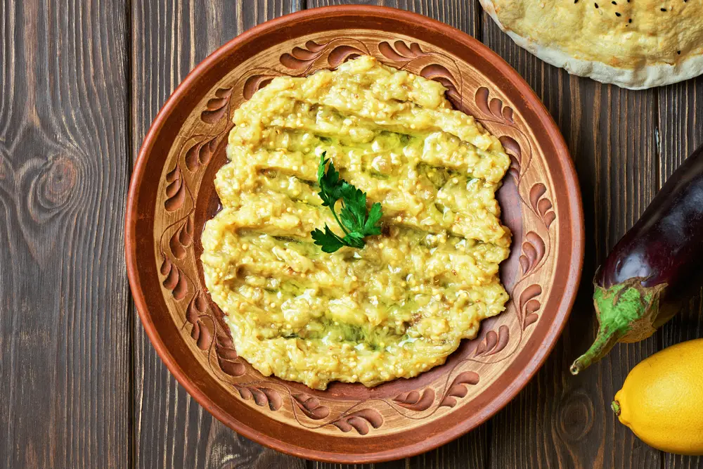 Secretul unei salate de vinete pufoase, cu mai puține calorii - Corp sănătos