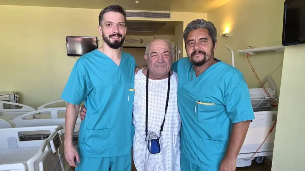 Intervenție cardiacă rară la Spitalul MedLife Polisano Sibiu: procedură TAVI realizată cu succes la un pacient cu anatomie în oglindă