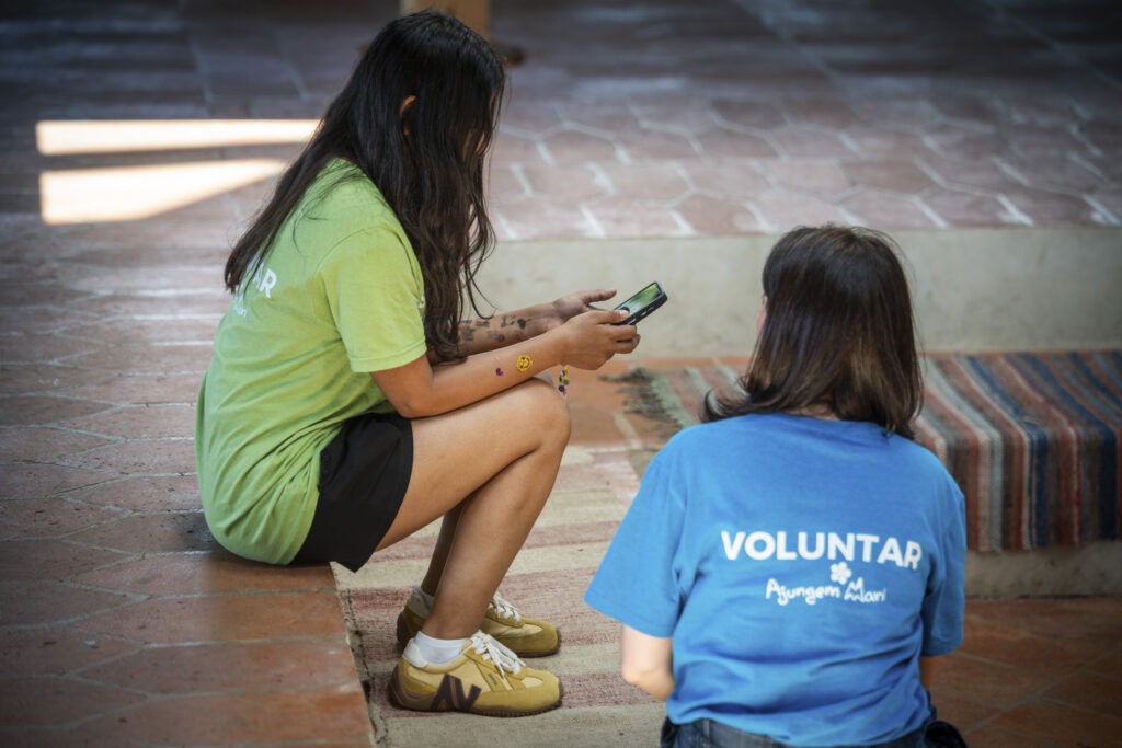 Ce înveți despre tine ca voluntar pentru un copil vulnerabil - wellness