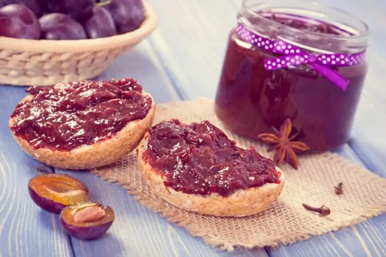 Marmeladă de prune: rețeta perfectă pentru cămara de toamnă