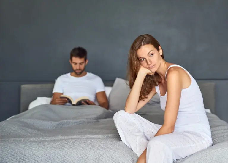 7 semne subtile că te supui fără să-ți dai seama într-o relație