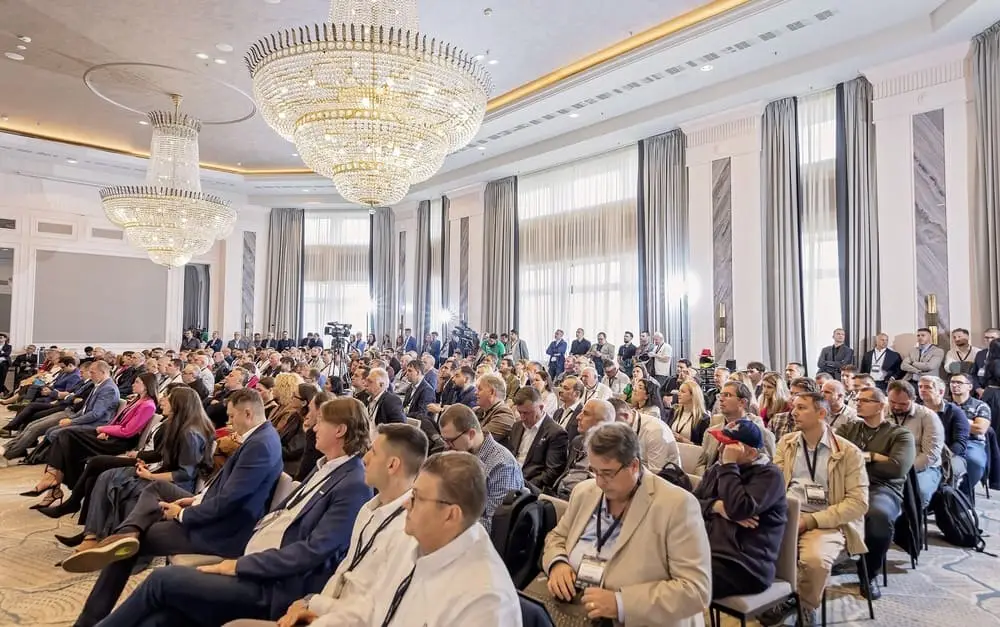 EROUL ZILEI – 14 octombrie 2026: Maguay a reunit peste 430 de participanți la No Time for Downtime 2026. Inteligența artificială și securitatea datelor, în centrul discuțiilor