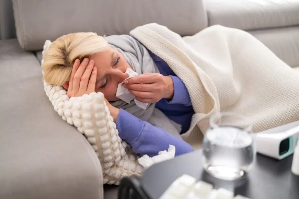 Primele semne de răceală: ce să ai la îndemână în casă - Corp sănătos